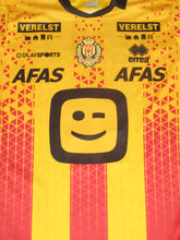 Load image into Gallery viewer, KV Mechelen 2022-23 Home shirt L #11 Nikola Storm *mint*