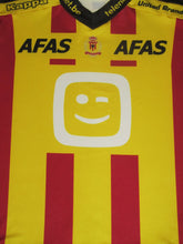 Load image into Gallery viewer, KV Mechelen 2015-16 Home shirt L