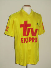 Load image into Gallery viewer, Royal Antwerp FC 1987-88 Away shirt MATCH ISSUE/WORN #4 Pascal Plovie