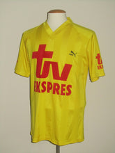 Load image into Gallery viewer, Royal Antwerp FC 1987-88 Away shirt MATCH ISSUE/WORN #4 Pascal Plovie
