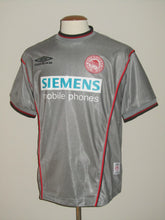 Load image into Gallery viewer, Olympiakos F.C. 2000-01 Away shirt L #20 Pär Zetterberg *mint*