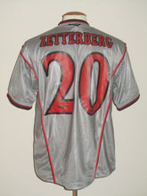 Load image into Gallery viewer, Olympiakos F.C. 2000-01 Away shirt L #20 Pär Zetterberg *mint*