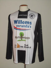 Load image into Gallery viewer, Eendracht Aalst 2015-16 Home shirt MATCH ISSUE/WORN #16 Jore Trompet - #22 Kyan Van Impe
