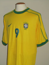 Load image into Gallery viewer, Brazil 1998 Home shirt L #9 Ronaldo