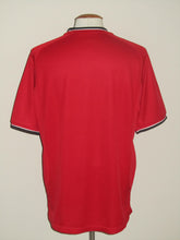 Load image into Gallery viewer, Manchester United FC 2000-02 Home shirt L