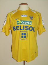 Load image into Gallery viewer, Sint-Truiden VV 2005-06 Home shirt  #16 Jeroen Simaeys *signed*