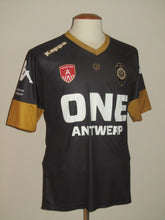 Load image into Gallery viewer, Royal Antwerp FC 2015-16 Away shirt M
