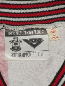 Southampton FC 1993-94 Home shirt *signed*