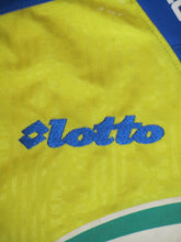 Load image into Gallery viewer, Sint-Truiden VV 1998-99 Home shirt MATCH ISSUE/WORN #10 Kurt Mertens
