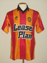 Load image into Gallery viewer, KV Mechelen 1993-94 Home shirt M