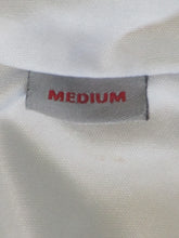 Load image into Gallery viewer, KRC Genk 2002-03 Away shirt M #30 Takayuki Suzuki