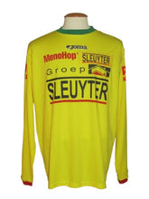 Load image into Gallery viewer, KV Oostende 2004-05 Home shirt MATCH ISSUE/WORN #25 Kevin Amond