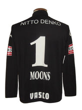 Load image into Gallery viewer, KRC Genk 2005-06 Home shirt #1 Jan Moons