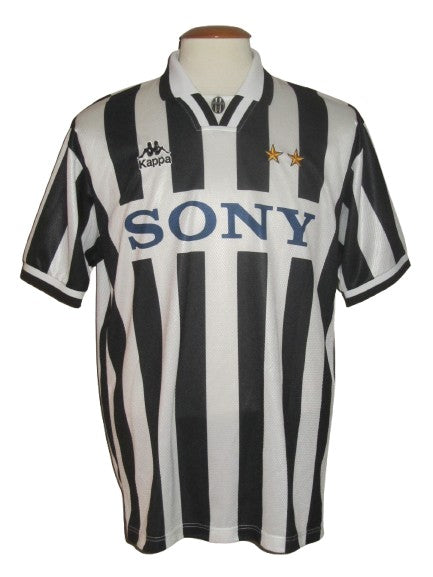 Juventus 1995-97 Home shirt XL