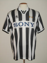 Load image into Gallery viewer, Juventus 1995-97 Home shirt XL