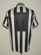 Load image into Gallery viewer, Juventus 1995-97 Home shirt XL