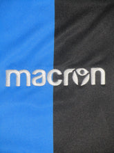 Load image into Gallery viewer, Club Brugge 2017-18 Home shirt XL #7 Wesley Moraes *signed &amp; mint*
