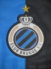 Load image into Gallery viewer, Club Brugge 2017-18 Home shirt XL #7 Wesley Moraes *signed &amp; mint*