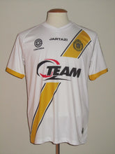 Load image into Gallery viewer, KSC Lokeren 2015-16 Home shirt S/M #28