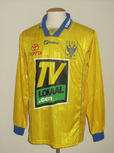 Load image into Gallery viewer, Sint-Truiden VV 2000-01 Home shirt MATCH ISSUE/WORN #9 Filip Fiers