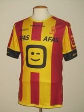 Load image into Gallery viewer, KV Mechelen 2016-17 Home shirt L