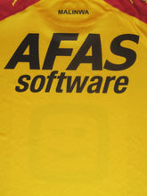 Load image into Gallery viewer, KV Mechelen 2016-17 Home shirt L