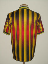 Load image into Gallery viewer, KV Mechelen 1994-95 Home shirt M/L