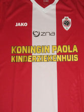 Load image into Gallery viewer, Royal Antwerp FC 2017-18 Home shirt XL *mint*