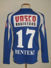 Load image into Gallery viewer, KRC Genk 2007-08 Home shirt L #17 Christian Benteke