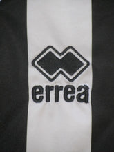 Load image into Gallery viewer, RCS Charleroi 2007-08 Home shirt XXL #19 Cyril Théréau