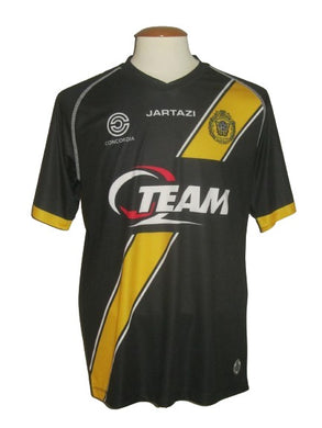 KSC Lokeren 2015-16 Away shirt L/XL *new with tags*