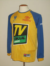 Load image into Gallery viewer, Sint-Truiden VV 2001-02 Home shirt 176