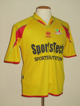 Load image into Gallery viewer, KV Oostende 2006-07 Home shirt S