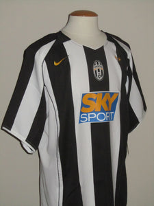 Juventus 2004-05 Home shirt  XL *new with tags*