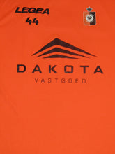 Load image into Gallery viewer, SK Deinze 2020-21 Training shirt PLAYER ISSUE #44 Seth De Witte