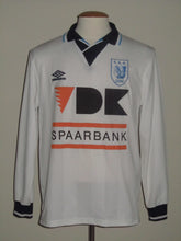 Load image into Gallery viewer, KAA Gent 1997-99 Away shirt L/S M