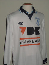 Load image into Gallery viewer, KAA Gent 1997-99 Away shirt L/S M