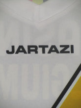 Load image into Gallery viewer, KSC Lokeren 2015-16 Home shirt S/M #28