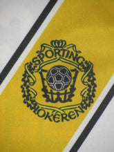 Load image into Gallery viewer, KSC Lokeren 2015-16 Home shirt S/M #28