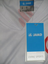 Load image into Gallery viewer, Kortrijk KV 2017-18 Away shirt XL (new with tags)