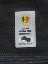 Load image into Gallery viewer, Rode Duivels 2014-15 Away shirt L #4 Vincent Kompany