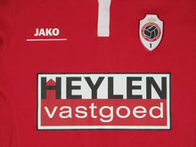 Load image into Gallery viewer, Royal Antwerp FC 2016-17 Home shirt L