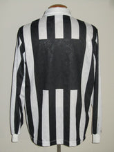 Load image into Gallery viewer, Juventus 1992-94 Home shirt L