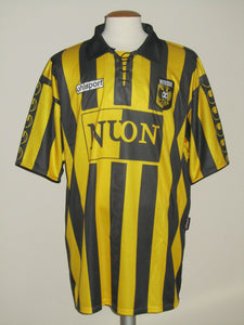 SBV Vitesse 2000-01 Home shirt XXL #9 Bob Peeters