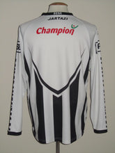 Load image into Gallery viewer, RCS Charleroi 2010-11 Home shirt L/XL