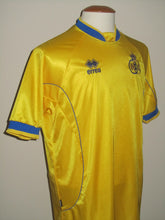 Load image into Gallery viewer, Union Saint-Gilloise 2005-06 Home shirt L