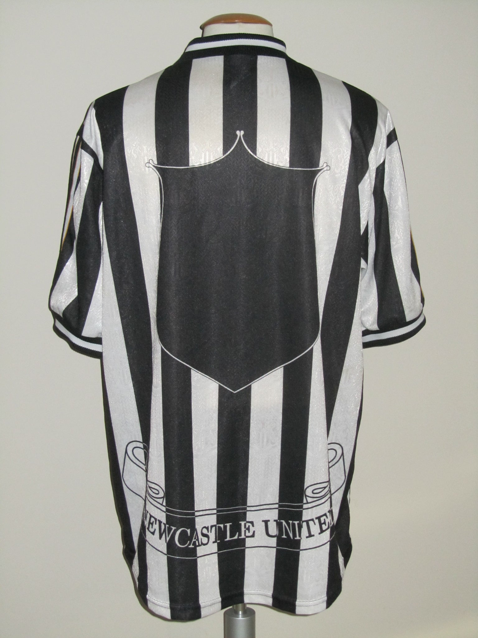Newcastle United 1997-99 Home shirt XL *mint* – Belgian Football